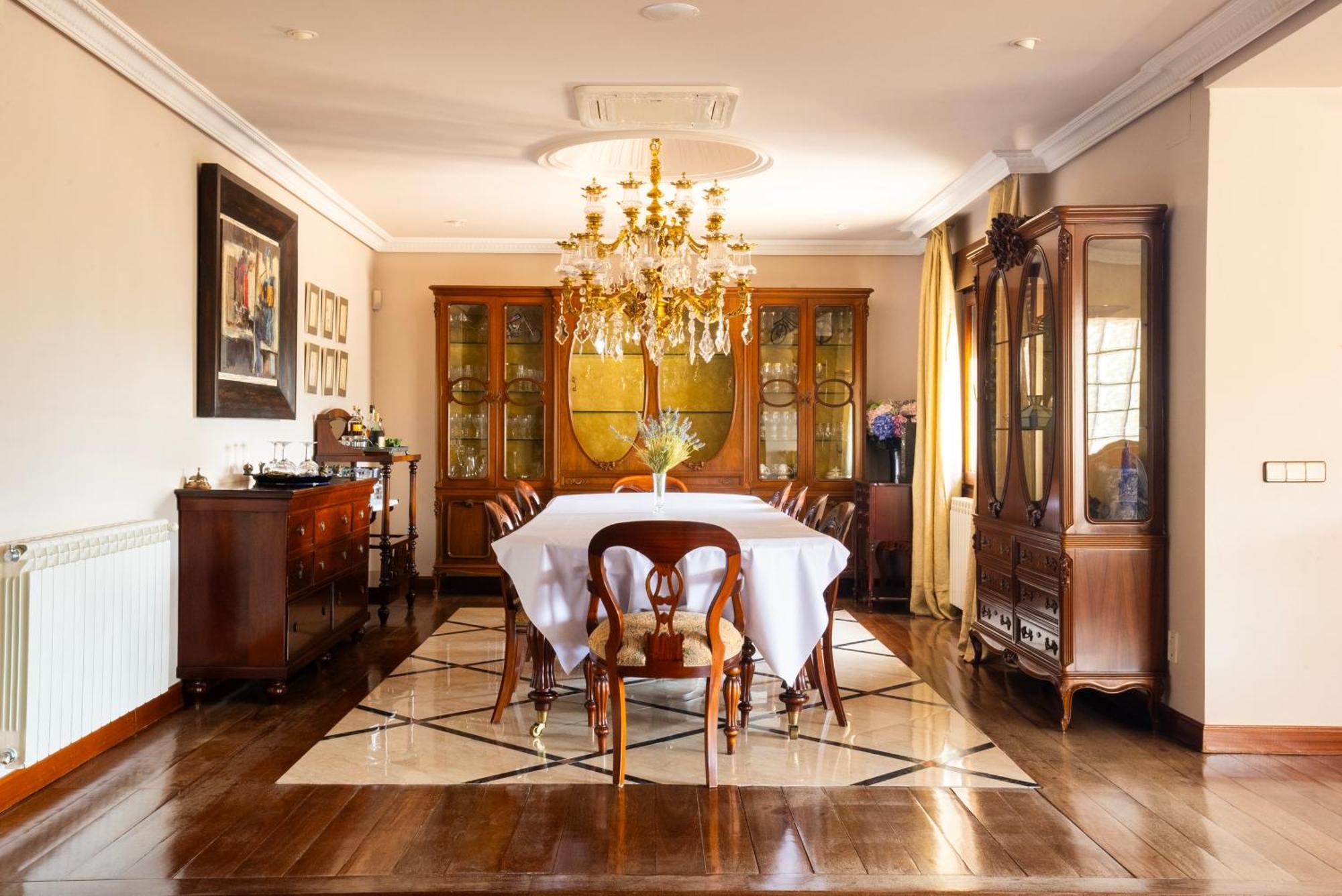 Mansion Con Jacuzzi A 40 Grados, Gran Piscina Y Padel Villa El Tiemblo Eksteriør bilde