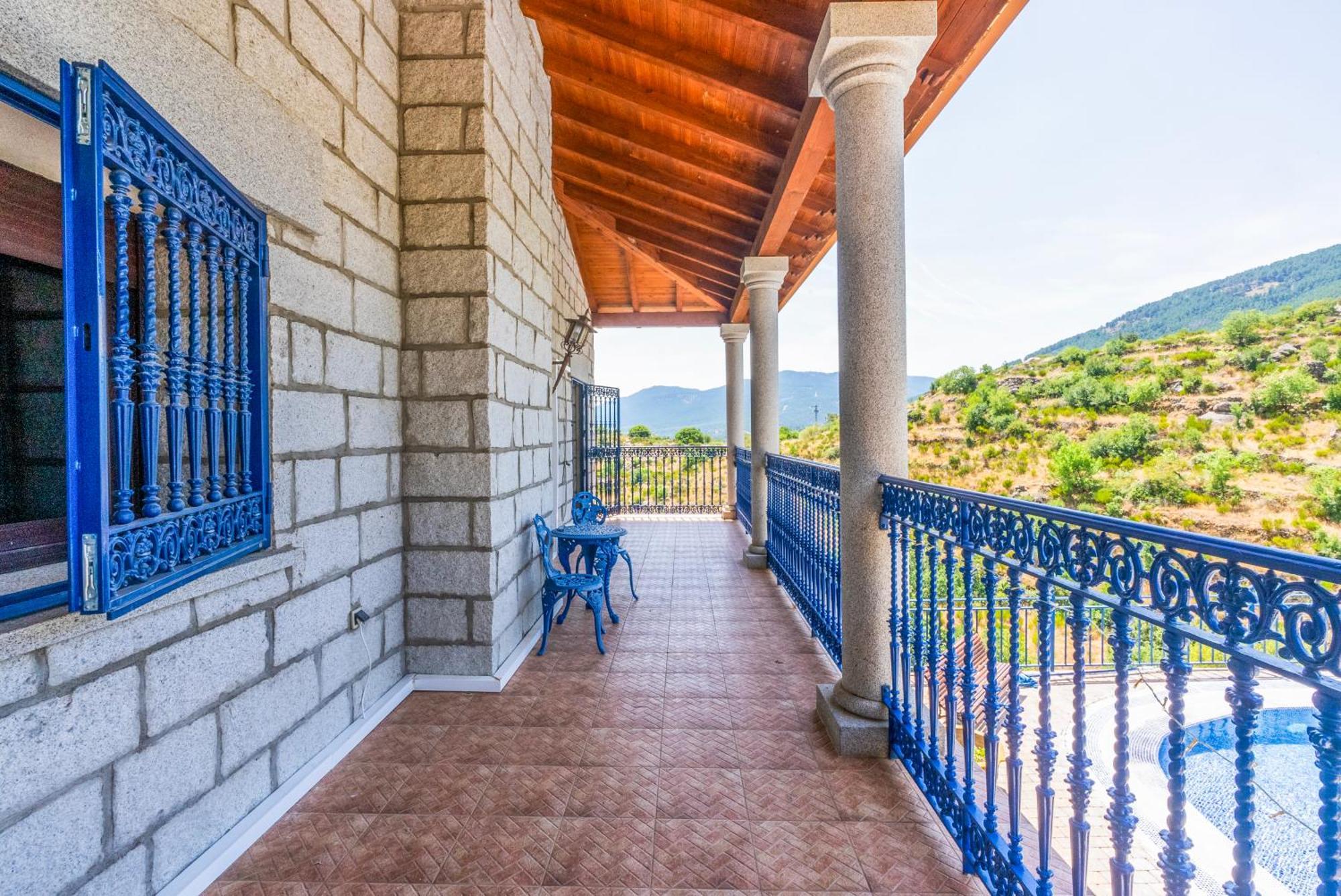 Mansion Con Jacuzzi A 40 Grados, Gran Piscina Y Padel Villa El Tiemblo Eksteriør bilde