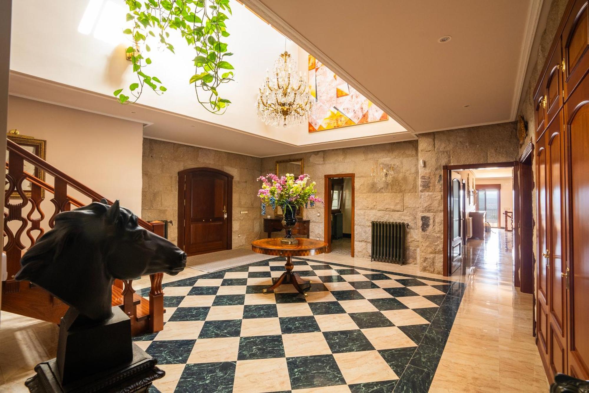 Mansion Con Jacuzzi A 40 Grados, Gran Piscina Y Padel Villa El Tiemblo Eksteriør bilde