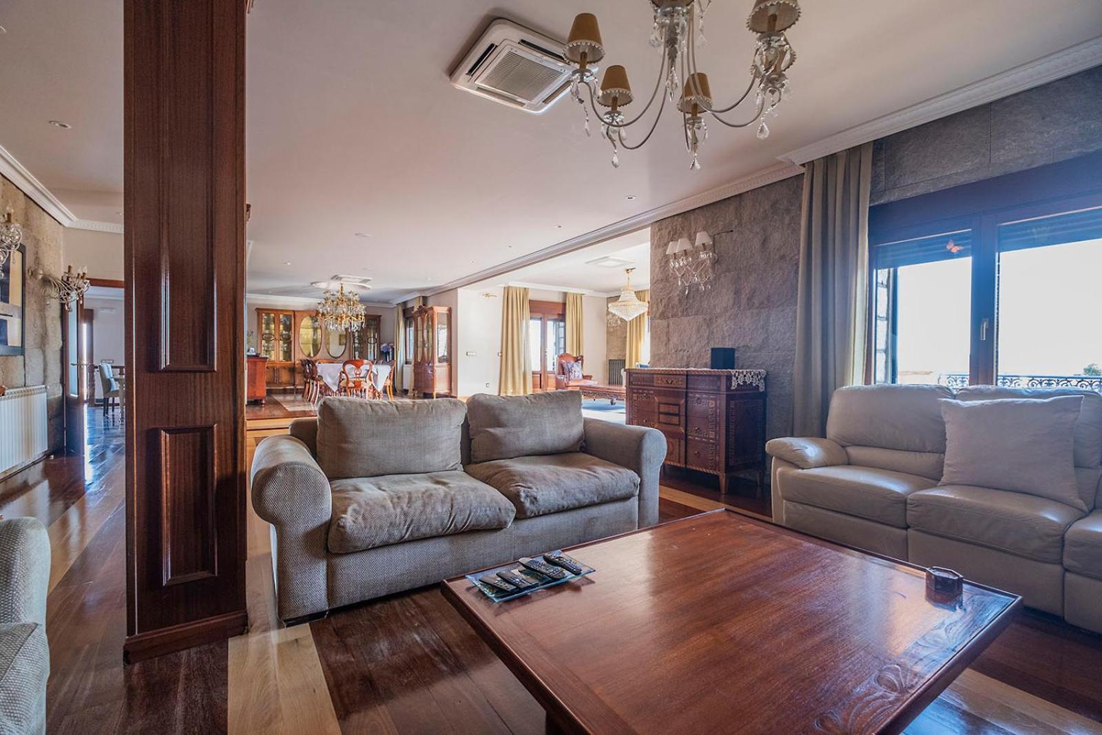 Mansion Con Jacuzzi A 40 Grados, Gran Piscina Y Padel Villa El Tiemblo Eksteriør bilde