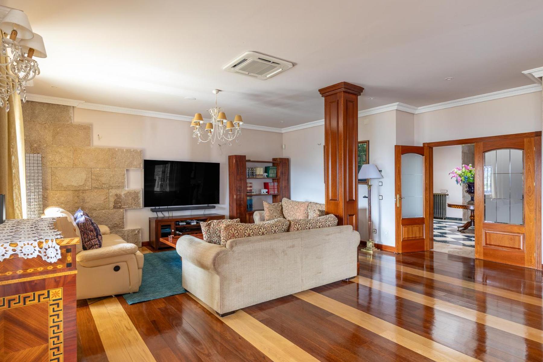 Mansion Con Jacuzzi A 40 Grados, Gran Piscina Y Padel Villa El Tiemblo Eksteriør bilde